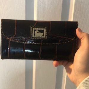 Dooney and Bourke wallet